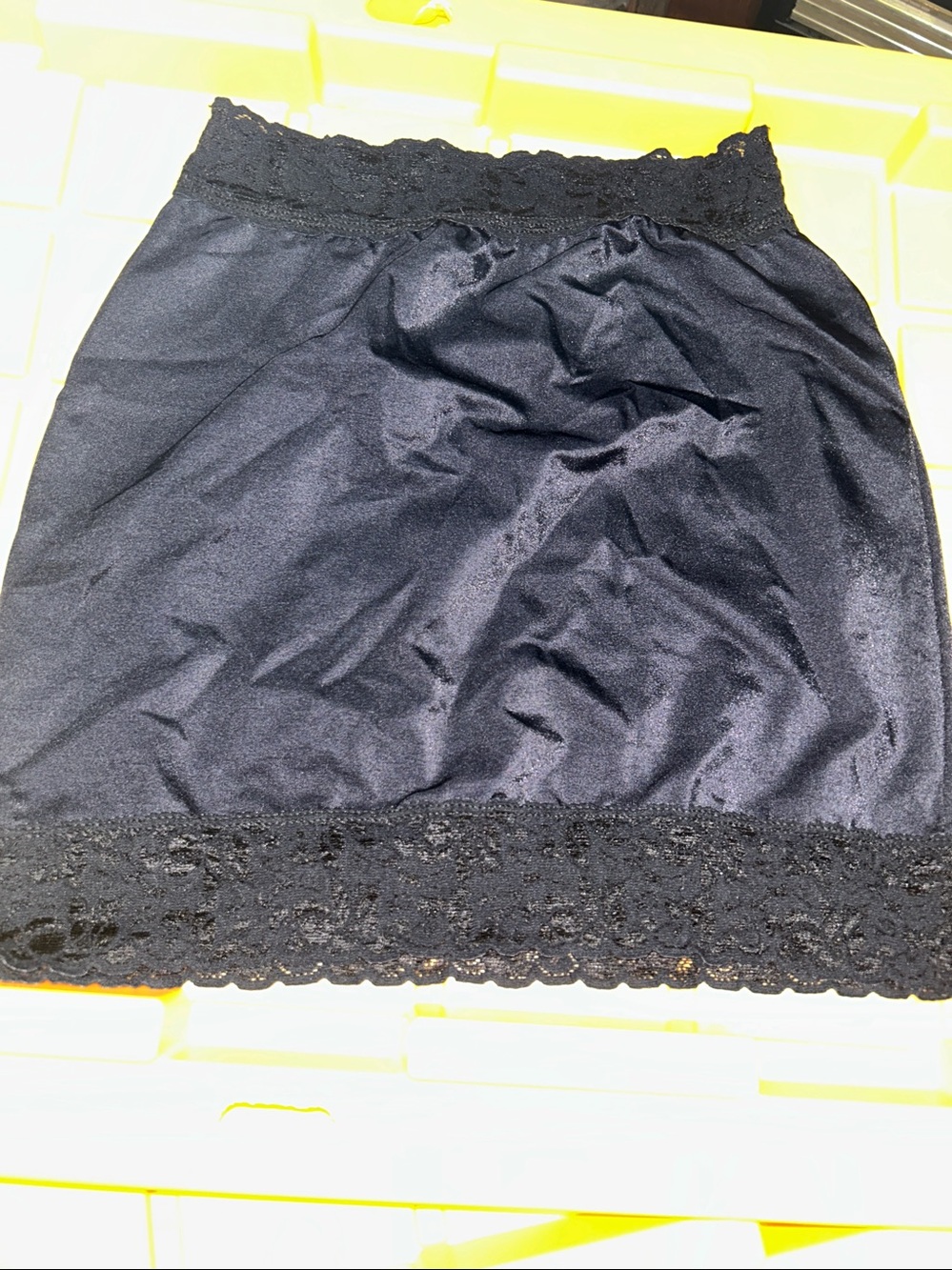 Vintage Mel-Lin medium  black with lace  slip